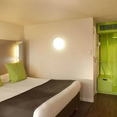 Hotel Campanile - Le 3*