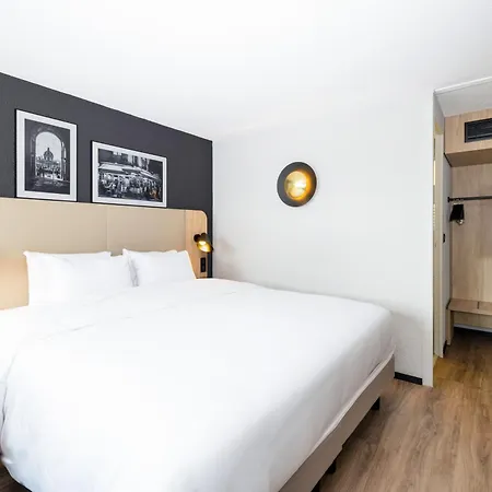 Hotel Campanile - Le