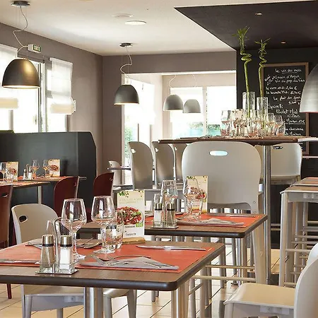 Hotel Campanile - Le Bordeaux
